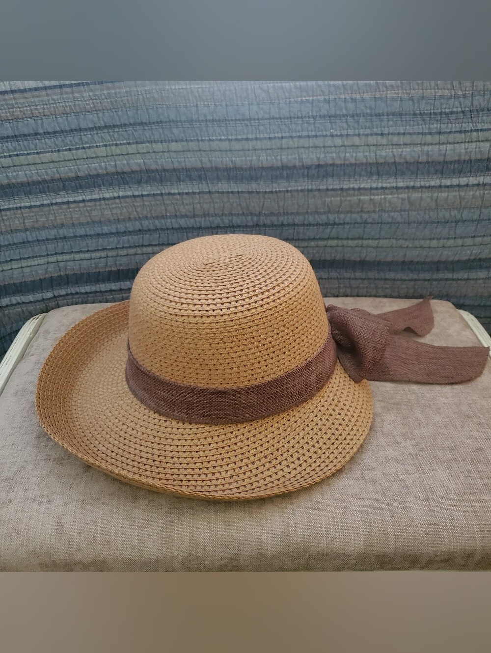 Raffia Bucket Hat with Brim and Bow